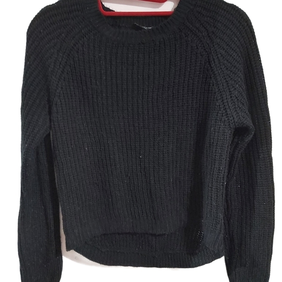 Black sweater - Picture 2 of 4